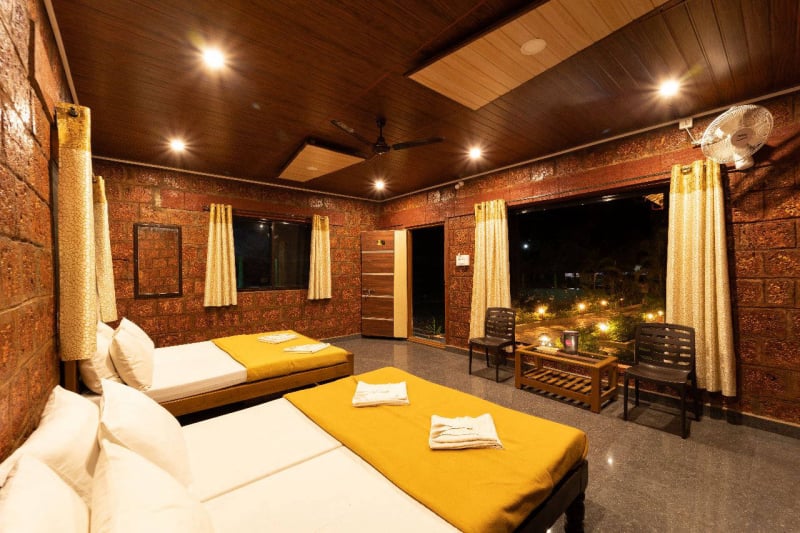 Wild Wings Dandeli | Deluxe Room